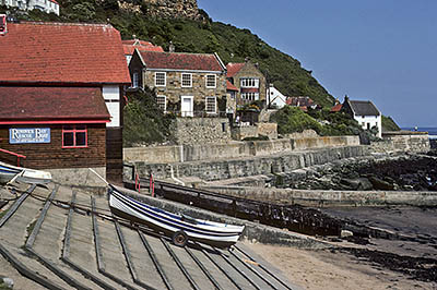 ENG: Yorkshire & Humberside Region, North Yorkshire, North Yorkshire Coast, Sea Cliffs, Runswick Bay, Quay and life boat station [Ask for #133.081.]