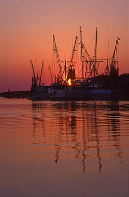 NC: Brunswick County, Atlantic Coast Area, Holden Beach, Sunset over the Intercoastal Waterway at the Bellamy Fish & Shrimp docks [Ask for #224.070.]