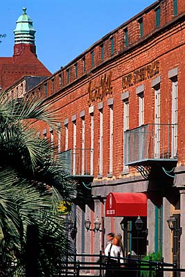 Historic cotton warehouses, fronting on cast iron catwalks, now converted to a bed & breakfast inn, River Street Place. Location: GA, Chatham County, City of Savannah, River Street & Factor's Walk, Factor's Walk warehouses. [ref. to #241.139]