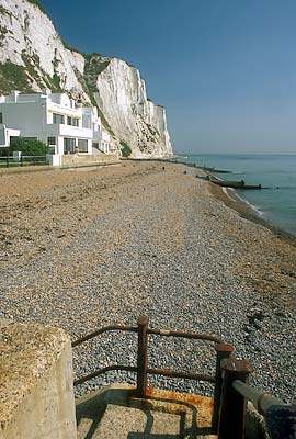 The White Cliffs of Dover. Shingle beach ends at the base of the White Cliffs; house underneath cliffs. Location: ENG, Kent , St Margaret's at Cliffe. [ref. to #256.063]