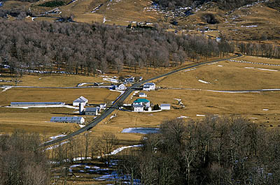 VA: Central Mountains Region, Highland County, The Allegheny Mountains, Monterey, Buffalo Ridge (Camp Allegheny Battle Site), Winter view over Bluegrass Valley and village of Hightown [Ask for #257.014.]