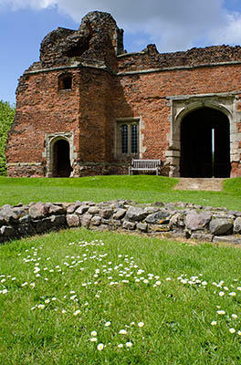 ENG: East Midlands Region, Leicestershire, Leicester Area, Leicester City, Kirby Muxloe Castle (EH), View towards the ruins of its gatehouse [Ask for #270.027.]