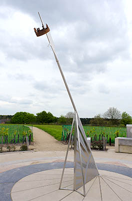 ENG: East Midlands Region, Leicestershire, Western Leicestershire, Shenton, Bosworth Battlefield Heritage Centre, Monument to Richard III [Ask for #270.063.]