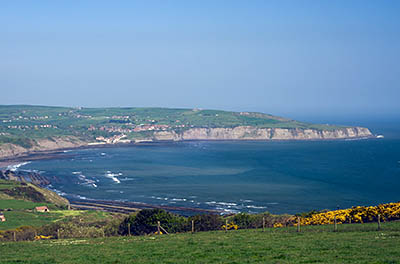 ENG: Yorkshire & Humberside Region, North Yorkshire, North Yorkshire Coast, Sea Cliffs, Ravenscar, Cliff-top view towards Robin Hood's Bay [Ask for #270.106.]