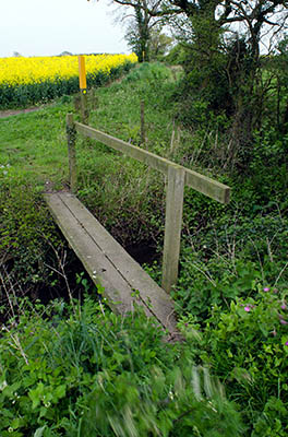 ENG: East Midlands Region, Leicestershire, Western Leicestershire, Shenton, Fenn Lane, Bothworth Field battle site, A foot bridge crosses a stream at the spot where Richard III and his troops were enmired and killed at the Battle of Bosworth Fields [Ask for #270.262.]