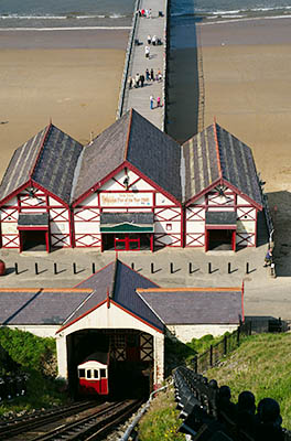 ENG: Yorkshire & Humberside Region, North Yorkshire, North Yorkshire Coast, Saltburn-by-the-Sea, Saltburn Sands and Saltburn Pier. Victorian era cliff lift, gravitiy powered, leads to pier. [Ask for #270.493.]