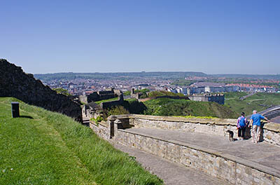 ENG: Yorkshire & Humberside Region, North Yorkshire, North Yorkshire Coast, Scarborough City, Scarborough Castle (EH), View from the gatehouse over the town [Ask for #270.502.]