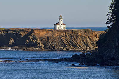 OR: Coos County, Coos Bay Area, Cape Arago Parks, Sunset Bay Cliffs, View from the cliffs towards Cape Arago Lighthouse [Ask for #276.317.]